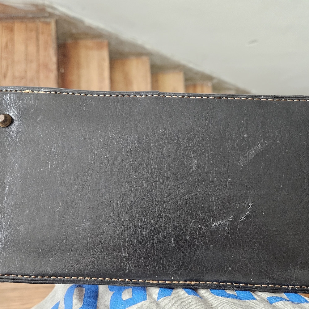 Plaid Handbag with Black Accents - Picture 2 of 10